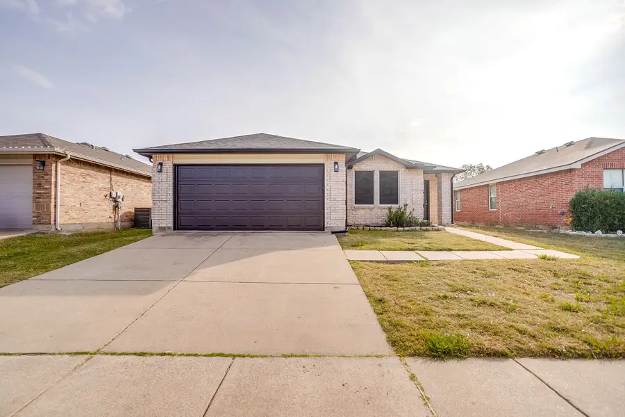 517 Riverflat Drive, Fort Worth, TX 76179 - Image #3