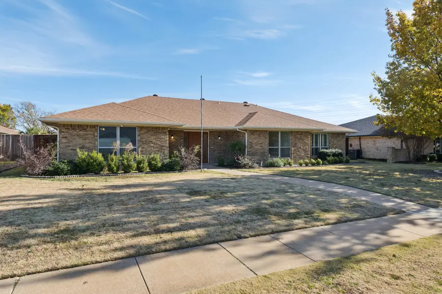1422 Tierra Calle, Carrollton, TX 75006 - Image #3