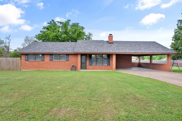 130 Bond Street, Fairfield, TX 75840