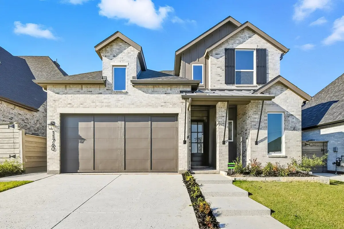 11760 Edgewood Drive, Justin, TX 76247 - Image #1