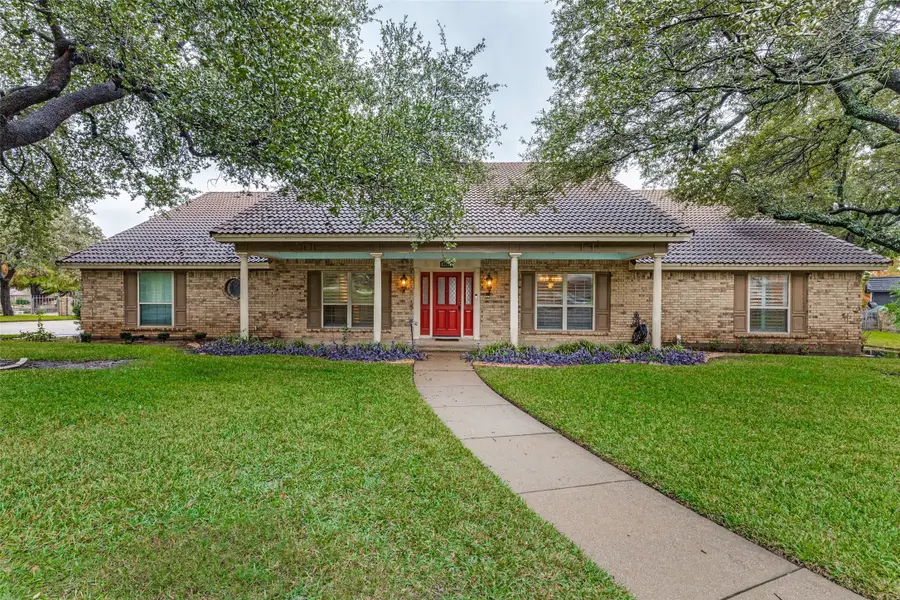 4900 Dory Court, North Richland Hills, TX 76180 - Image #2