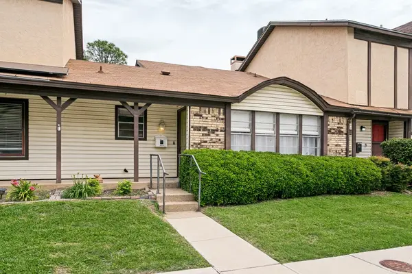 2019 Clubridge Drive, Carrollton, TX 75006