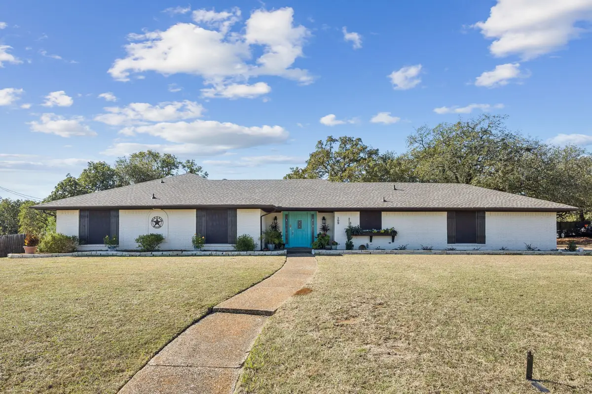 109 Wood Oak Drive, Joshua, TX 76058 - Image #1