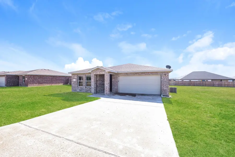 2031 Clay Street, Mabank, TX 75147 - Image #2