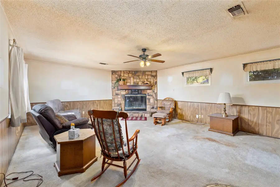 605 Valley View Drive, Brownwood, TX 76801 - Image #2