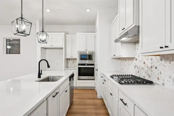 7500 Regal Lane, North Richland Hills, TX 76180