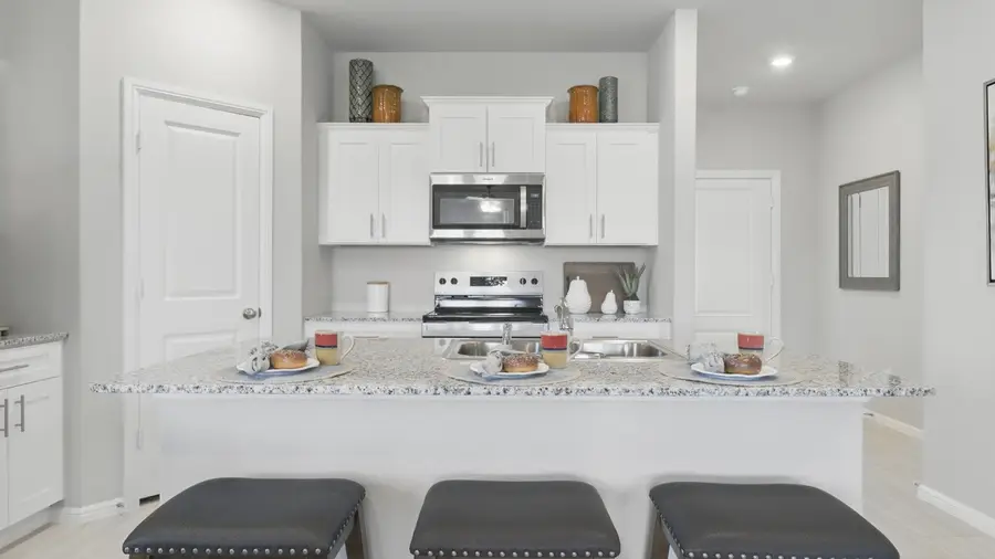 280 Rainwater Lane, Runaway Bay, TX 76246 - Image #2