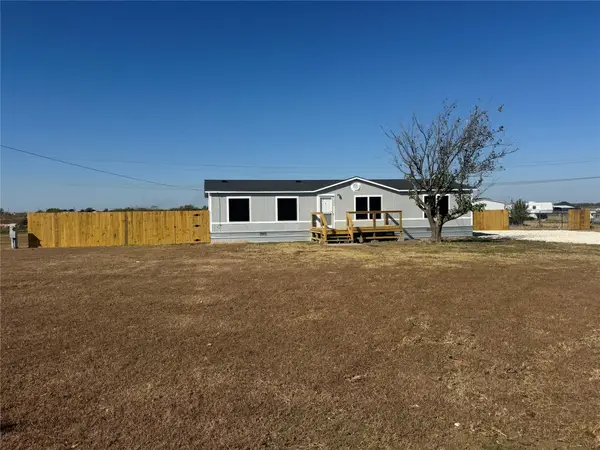 5809 Black Springs Lane, Joshua, TX 76058