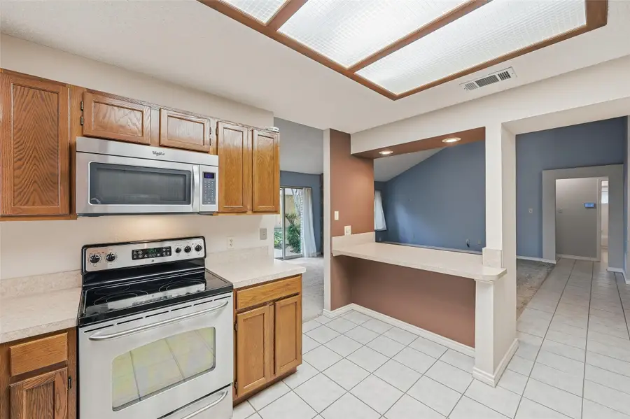 2649 Steppington Street, Grand Prairie, TX 75052 - Image #2