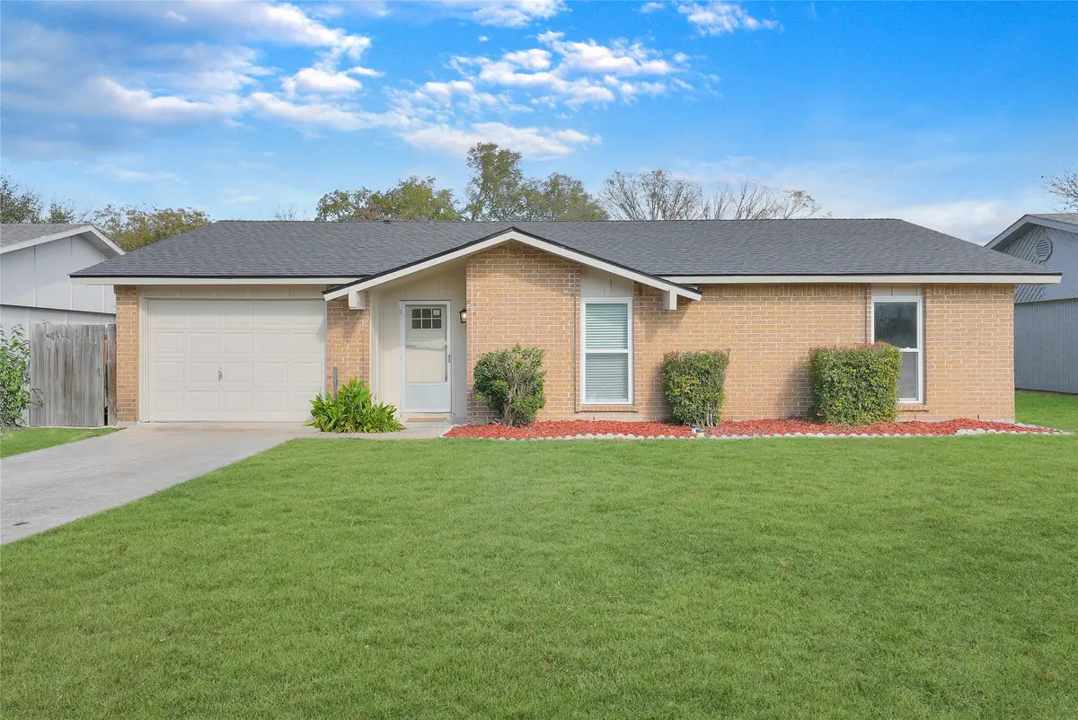 1813 Overglen Drive, Plano, TX 75074 - Image #1