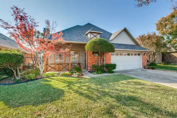 2722 Big Oaks Drive, Garland, TX 75044