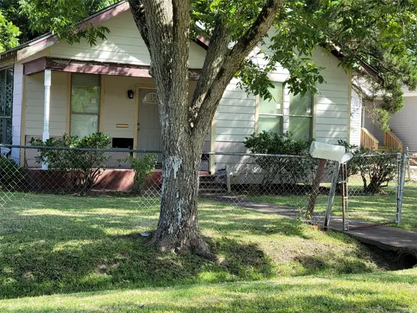 2148 12th St, Port Arthur, TX 77640