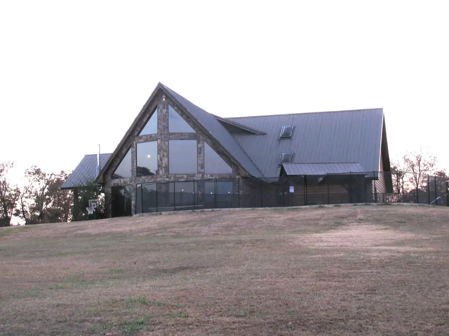 941 N 4420th Road, Valliant, OK 74764 - Image #2