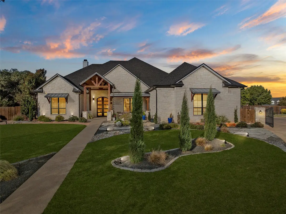 7031 Bannister Street, McGregor, TX 76657 - Image #1