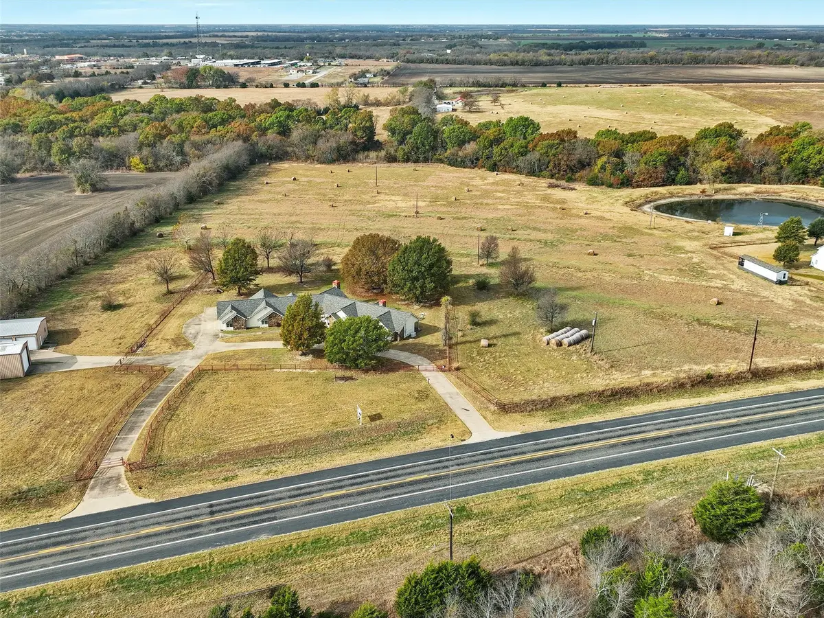 5393 State Highway 5, Van Alstyne, TX 75495 - #1