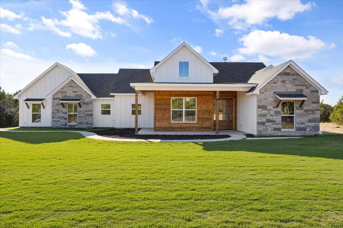 370 Hidden Lake, Bluff Dale, TX 76433 - Image #1