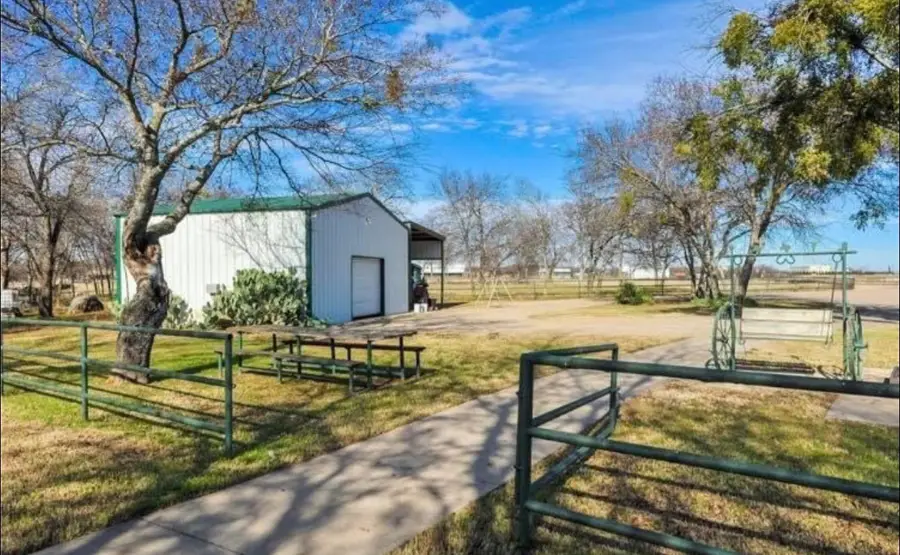 275 Brigman Road, Maypearl, TX 76064 - Image #3