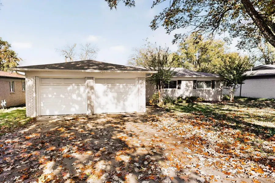 7609 Deaver Drive, North Richland Hills, TX 76180 - Image #3