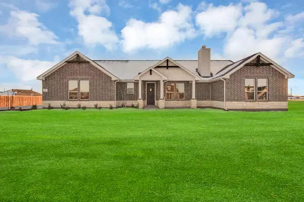 2 Ina Road, Sherman, TX 75090