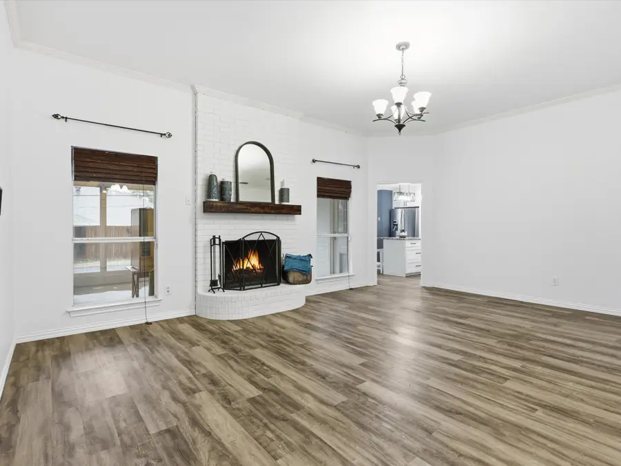 804 Auburndale Drive, Mansfield, TX 76063 - Image #3