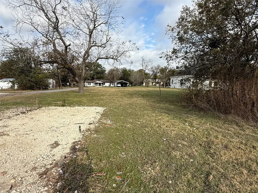 400 Charles Street, Riesel, TX 76682 - Image #3