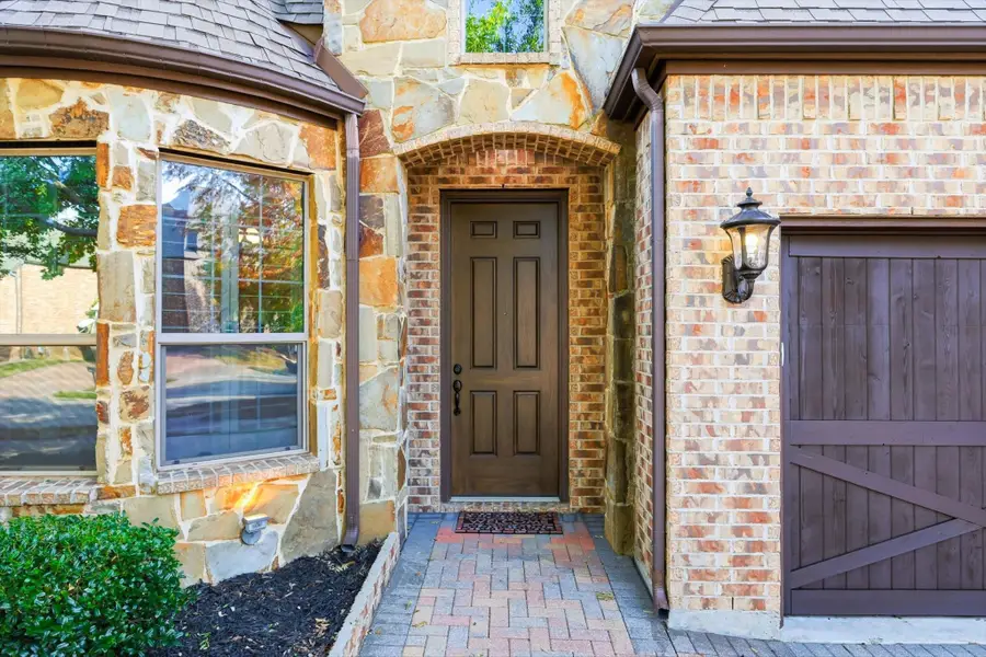 8420 Town Walk Drive, North Richland Hills, TX 76182 - Image #2