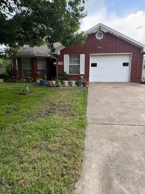 502 E College Street, Leonard, TX 75452 - Image #2