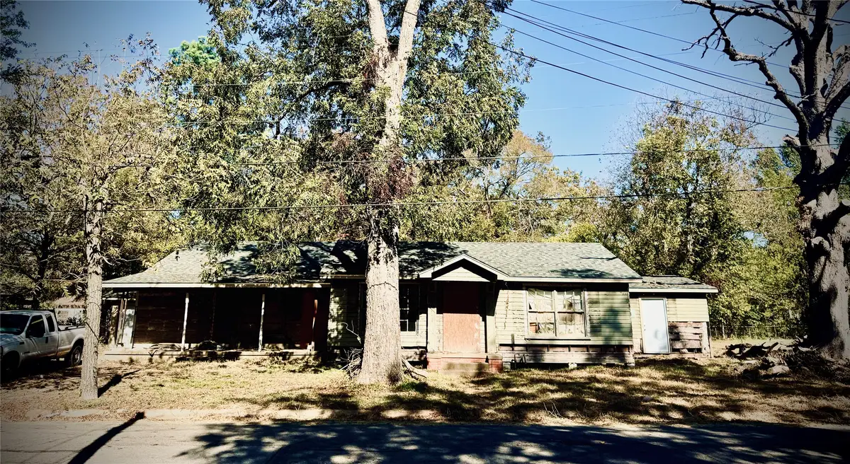 2250 W Kaufman Street, Paris, TX 75460 - Image #1