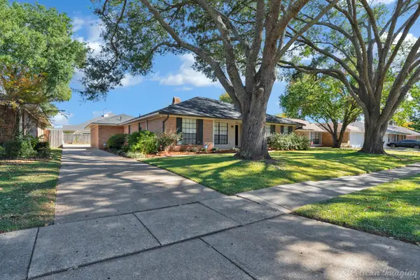 8633 Chalmette Drive, Shreveport, LA 71115