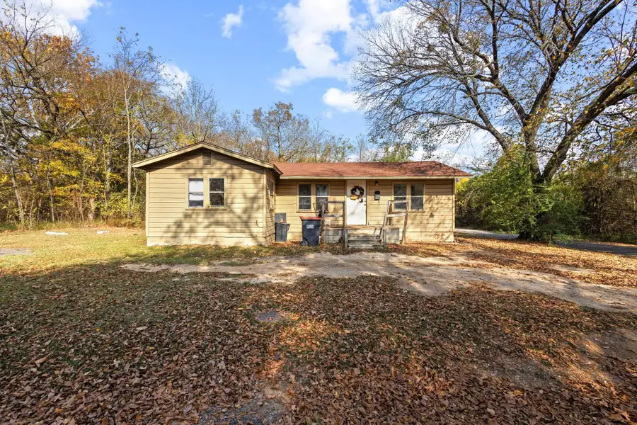 1106 Cooper Street, Paris, TX 75460 - Image #2