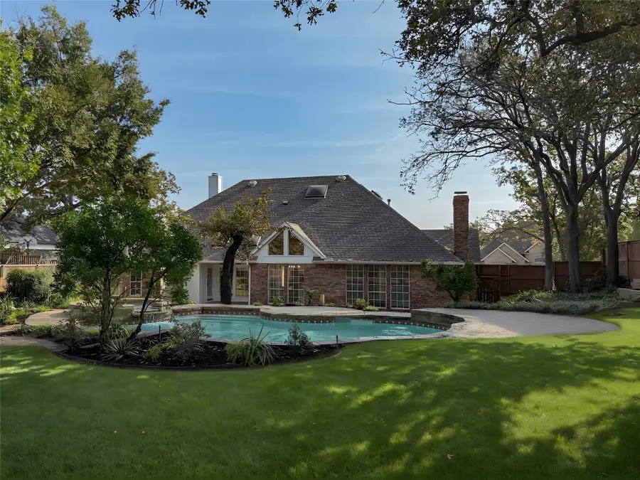 429 Remington Drive E, Highland Village, TX 75077 - Image #3