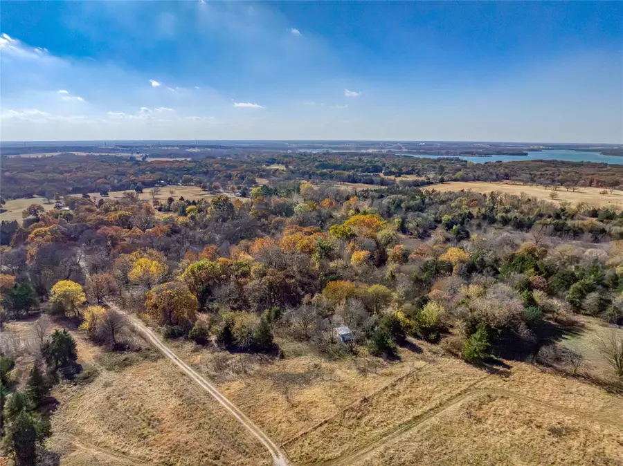 2190 County Road 1215, Savoy, TX 75479 - Image #3