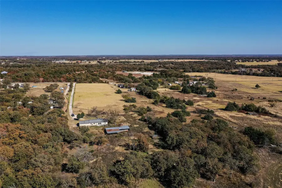 738 Orchard Road, Bowie, TX 76230 - Image #3