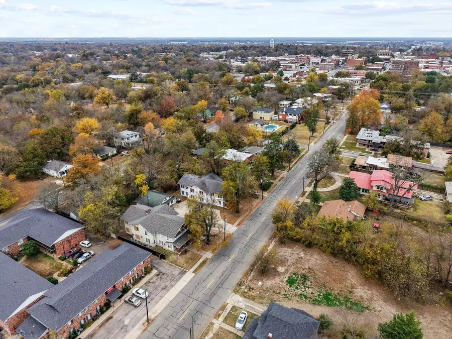 646 & 718 S Main Street, Paris, TX 75460 - Image #3