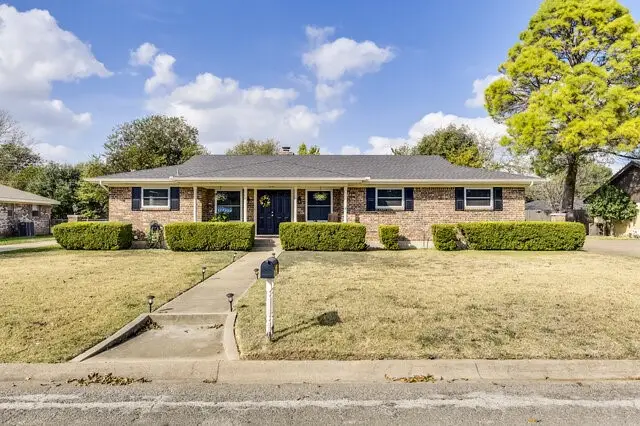 1208 Cindy Lane, Cleburne, TX 76033 - Image #2