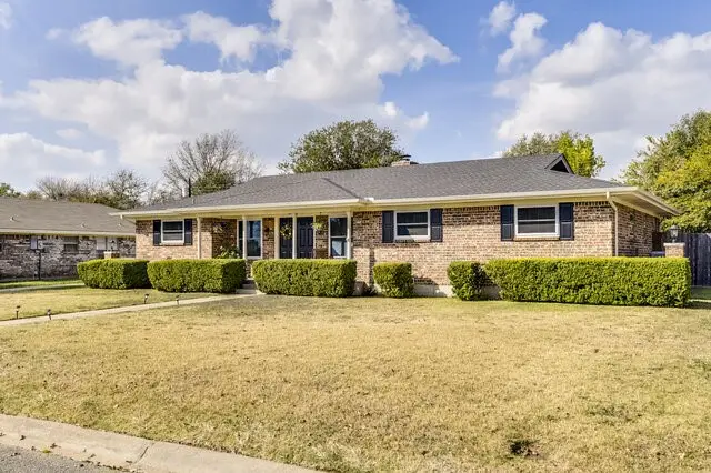 1208 Cindy Lane, Cleburne, TX 76033 - Image #3