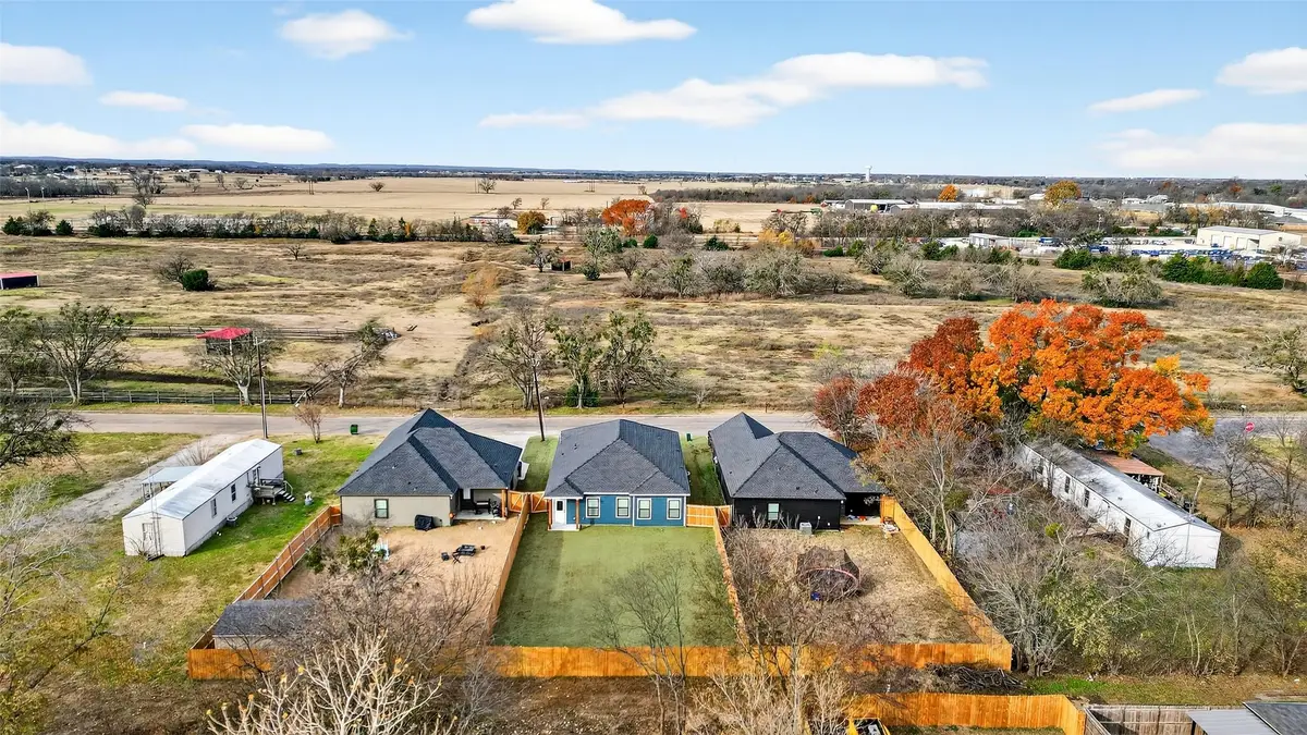 506 Broadway Street, Whitesboro, TX 76273 - Image #1