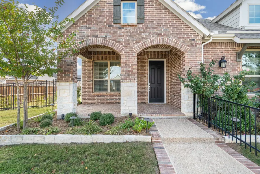 4851 Cypress Thorn Drive, Arlington, TX 76005 - Image #3