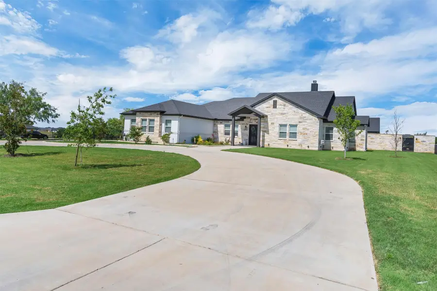 12012 Bella Vino Drive, Fort Worth, TX 76126 - Image #3