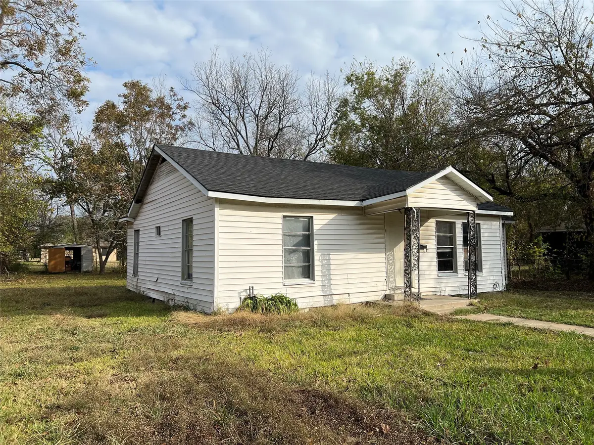 457 E James Street, Wills Point, TX 75169 - Image #1