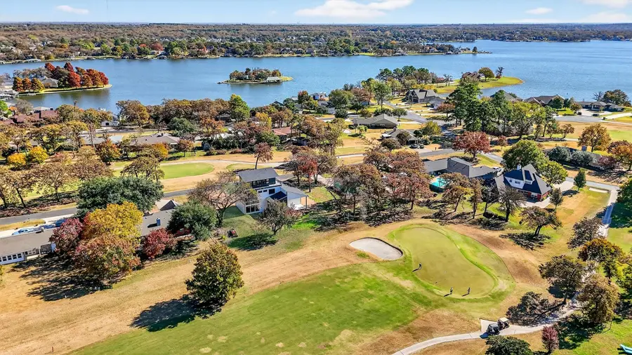 102 Huron Trail, Lake Kiowa, TX 76240 - #3
