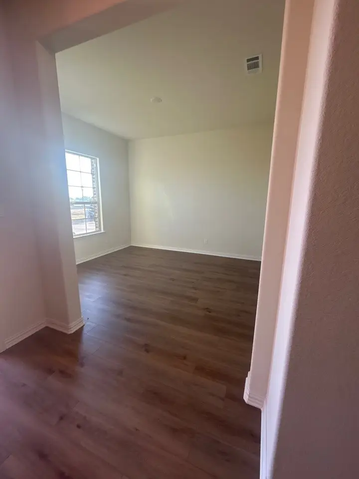 3519 Helena Street, Gainesville, TX 76240 - Image #3