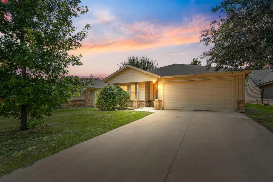 2939 St Zachary Drive, Dallas, TX 75233 - Image #2