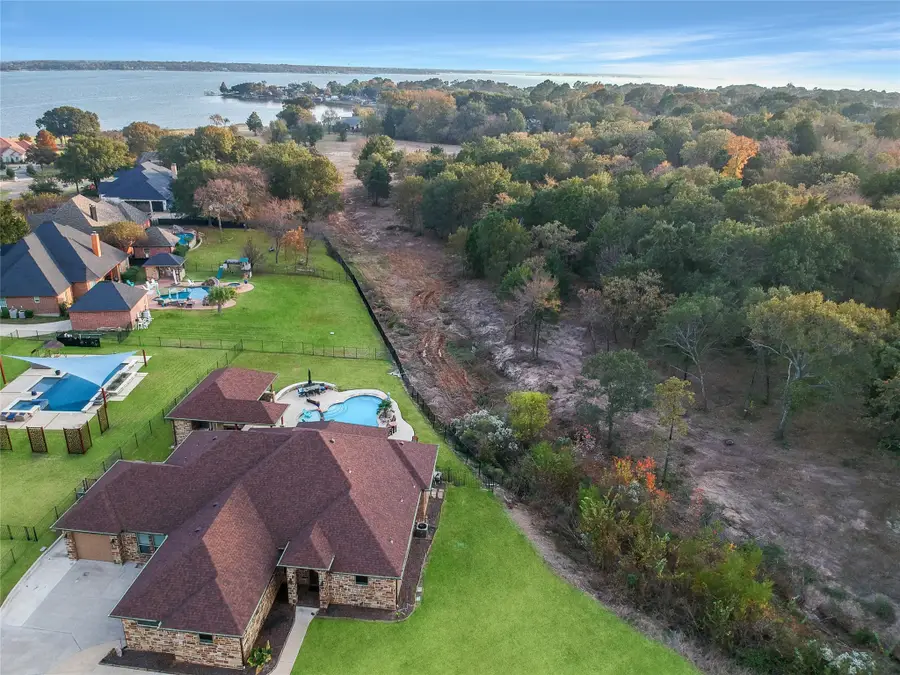 301 Cape Shore Drive, Cedar Creek Lake, TX 75143 - Image #2