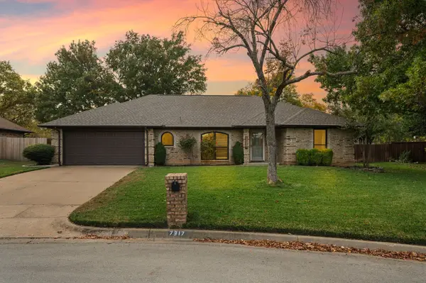 7317 Hialeah Circle N, North Richland Hills, TX 76182