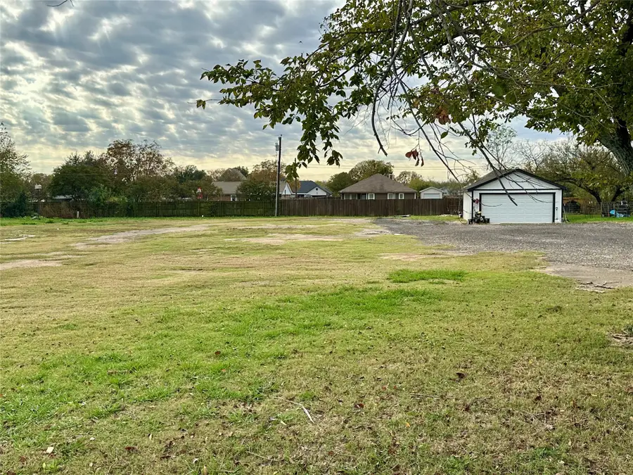 608 Matador Drive, Oak Point, TX 75068 - Image #2
