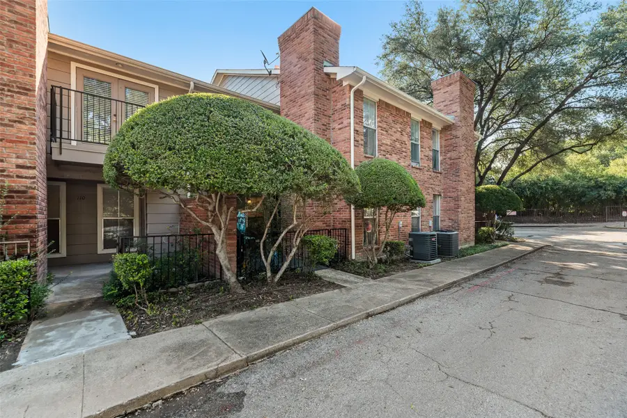 7510 Holly Hill Drive, Dallas, TX 75231 - Image #3