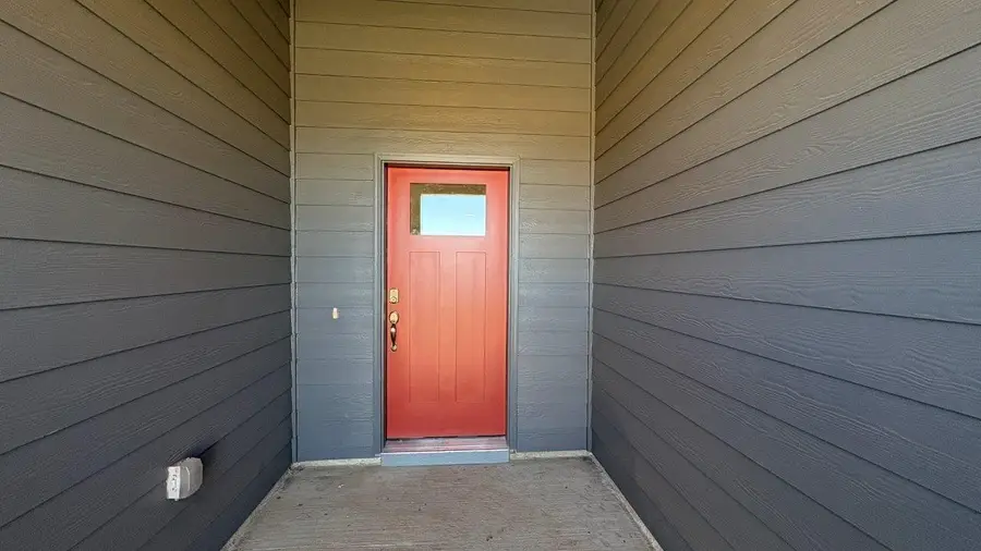 4237 Cornerstone Circle, Granbury, TX 76048 - Image #2