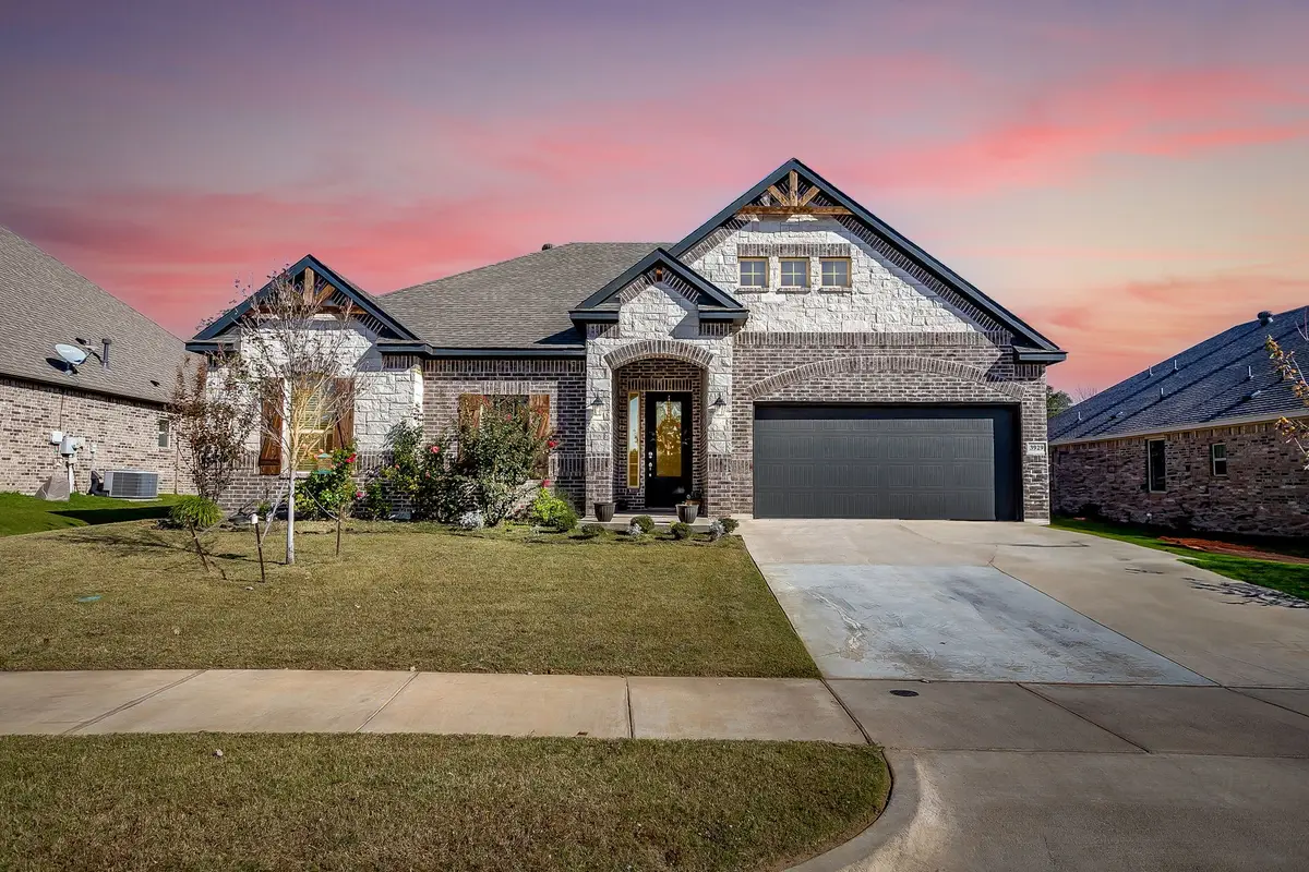 3929 Brookdale Road, Benbrook, TX 76116 - Image #1