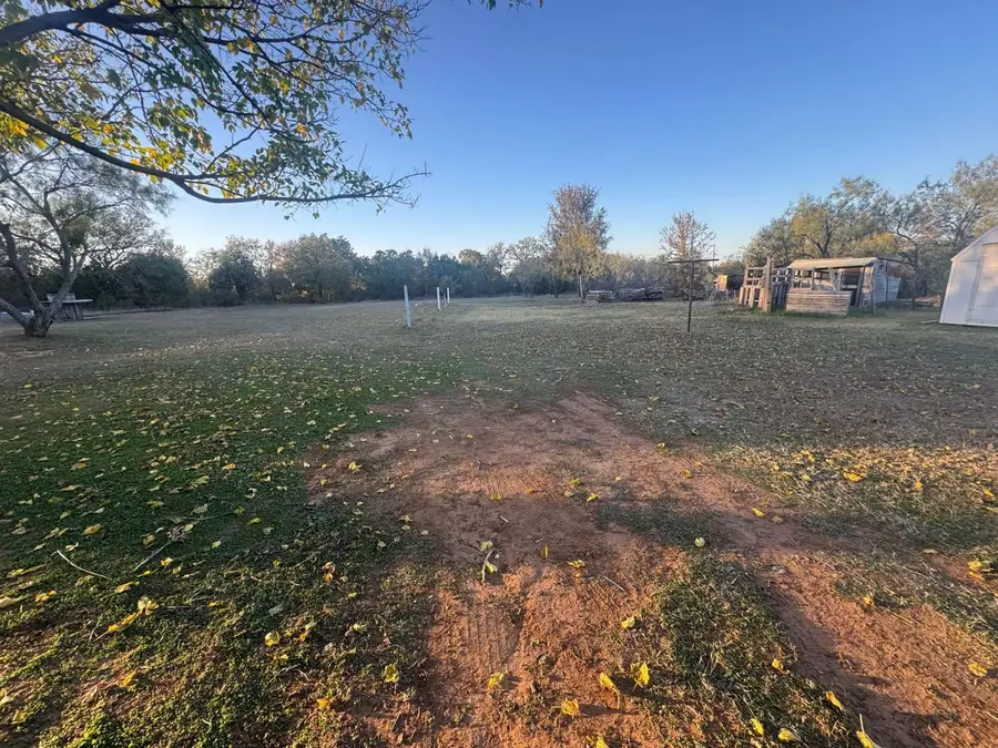 119 Theresa Drive, Graham, TX 76450 - Image #2